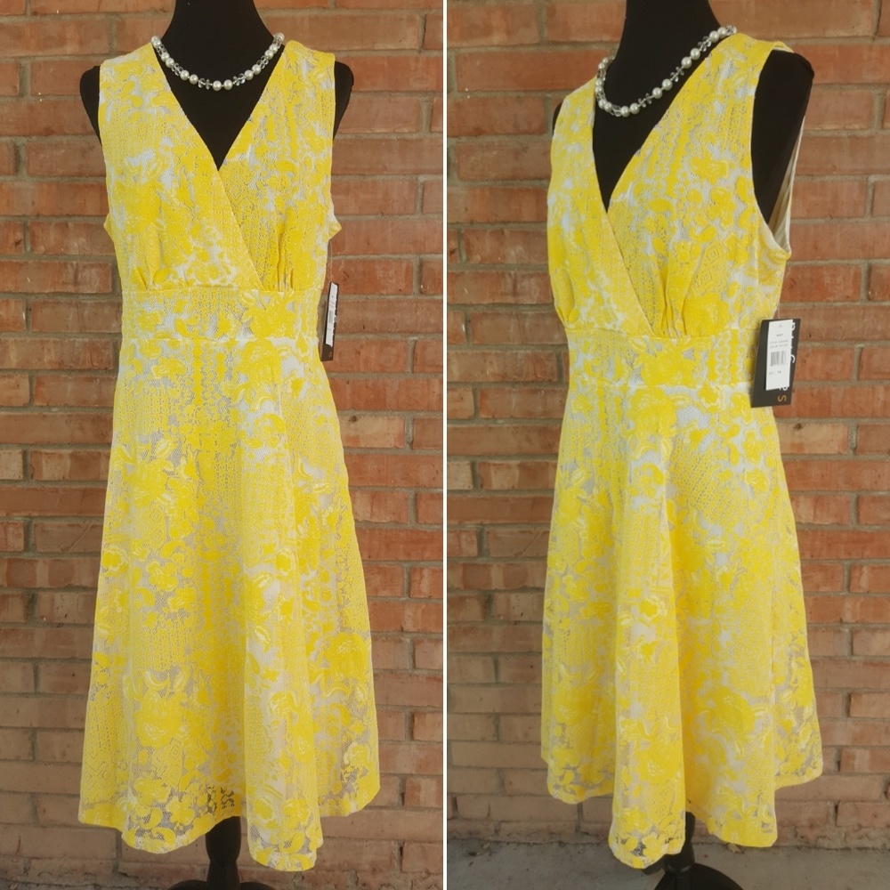 💛NWT💛Yellow Stretch Lace💛Size 16